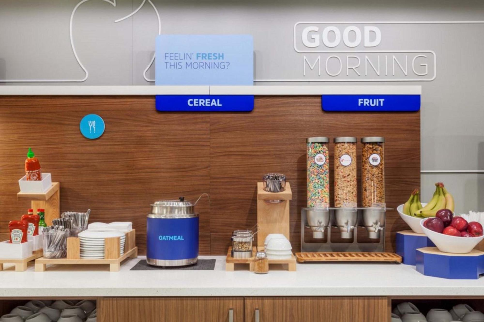 Holiday Inn Express & Suites Cross Lanes By Ihg Exteriér fotografie